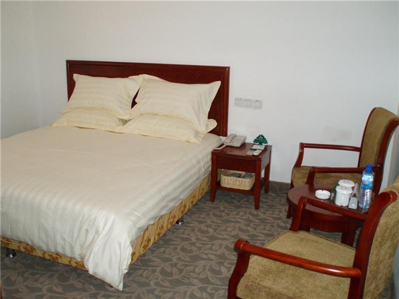 Greentree Beiwaitan Ningguo Road Station Business Hotel 3*