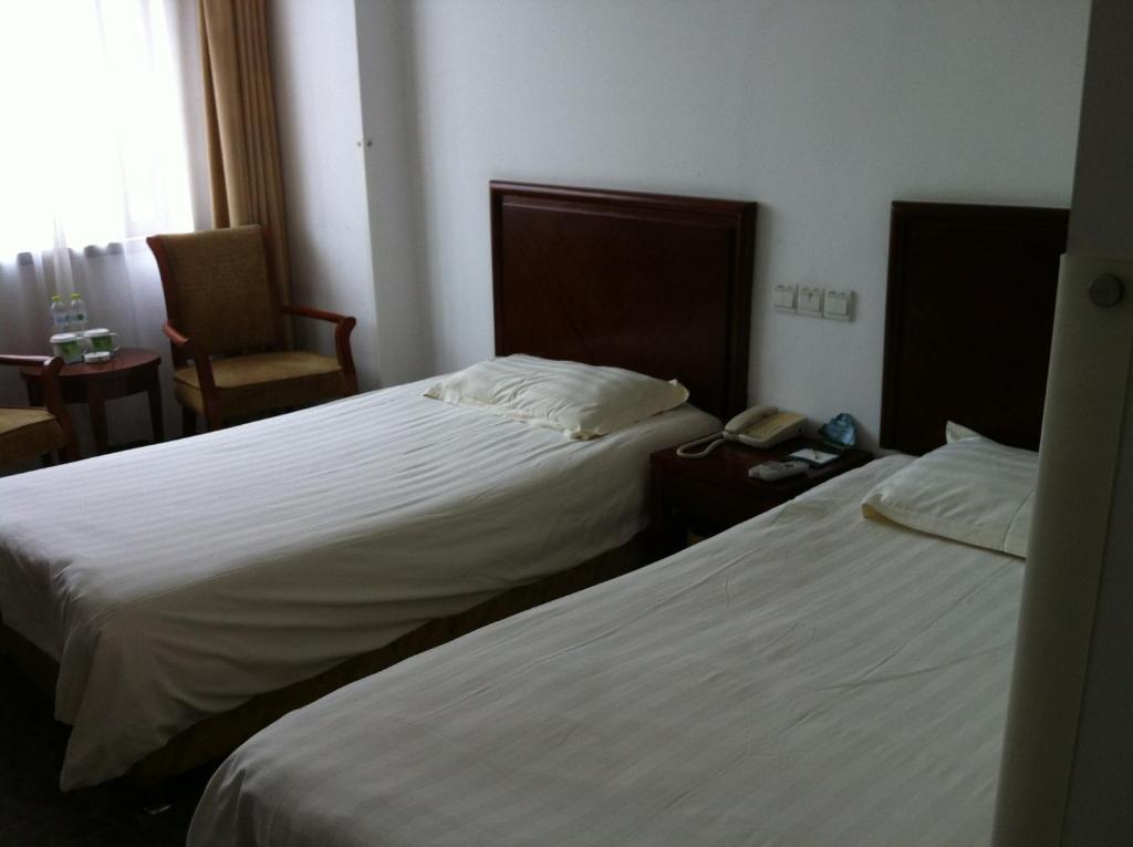 Hotel Greentree Beiwaitan Ningguo Road Station Business 3*