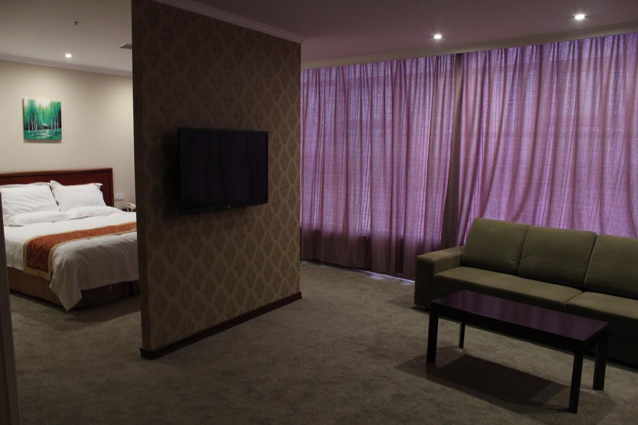 Greentree Beiwaitan Ningguo Road Station Business 3*
