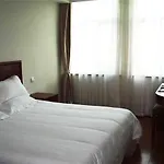 Greentree Inn Shanghai Beiwaitan Ningguo Road Station Business Hotel