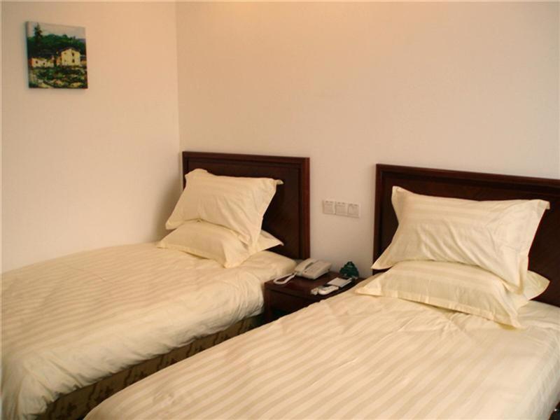 Hotel Greentree Beiwaitan Ningguo Road Station Business