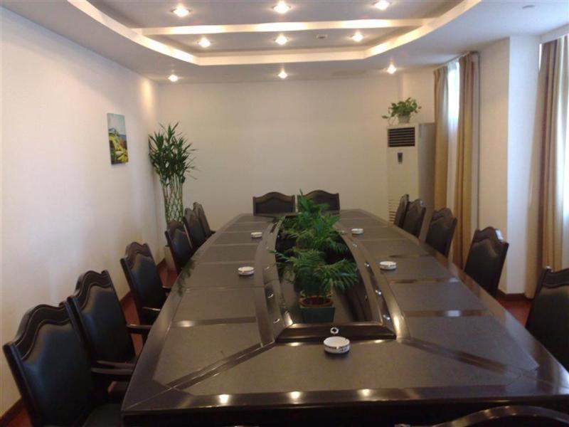 Greentree Beiwaitan Ningguo Road Station Business 3* Shanghai